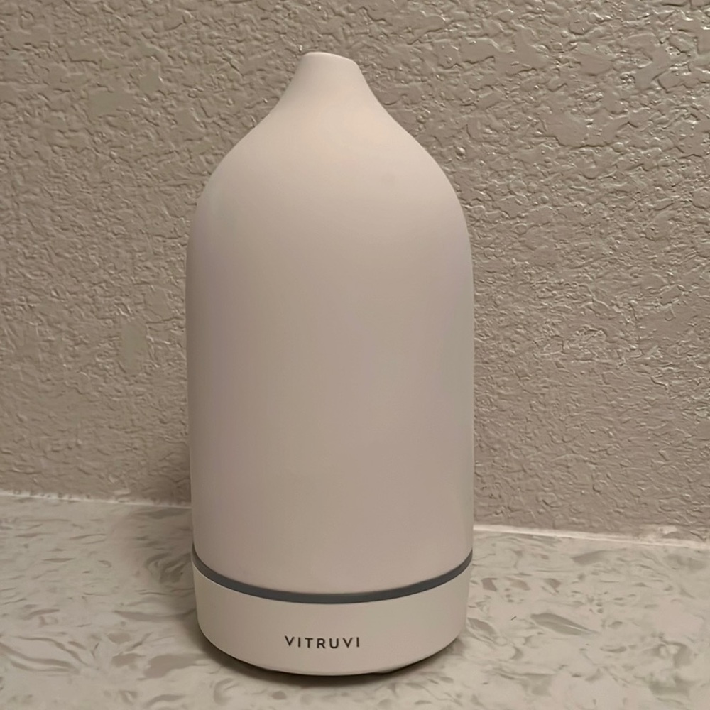 VITRUVI ESSENTIAL OIL DIFFUSER in color STONE selling with three essential oils